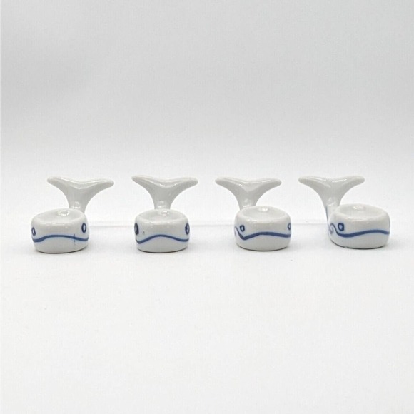 Vintage Porcelain Smiling Whale Salt Cellars Open Salt Pinch Dish Set of Four - Picture 9 of 10